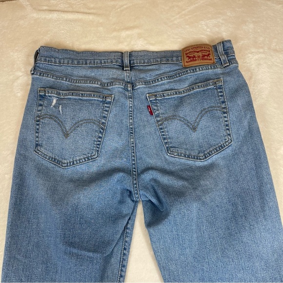 Levi’s boyfriend mid rise jeans distressed size 31 - Picture 3 of 7